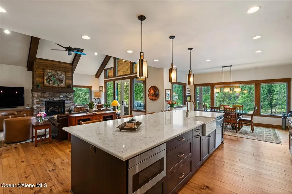 11667 N Eastshore Drive Hayden ID 83835