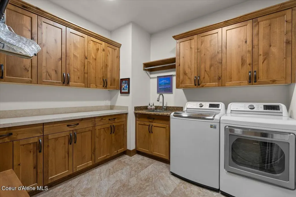 11667 N Eastshore Drive Hayden ID 83835