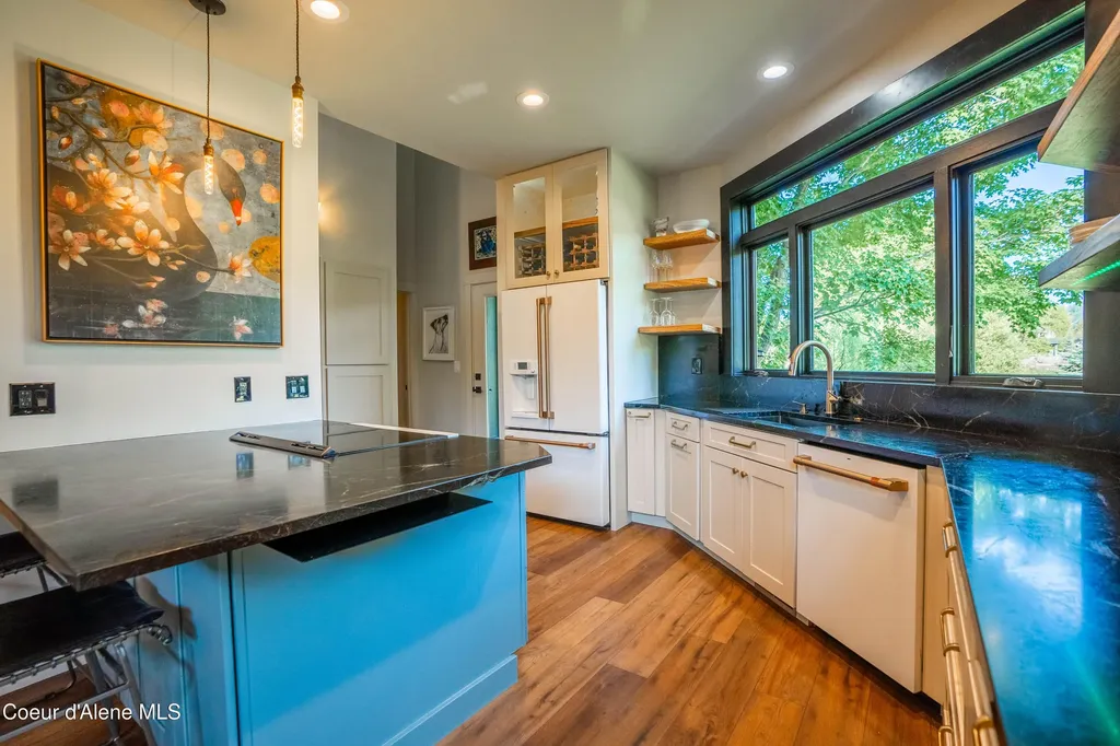 210 3rd Street Dover ID 83825