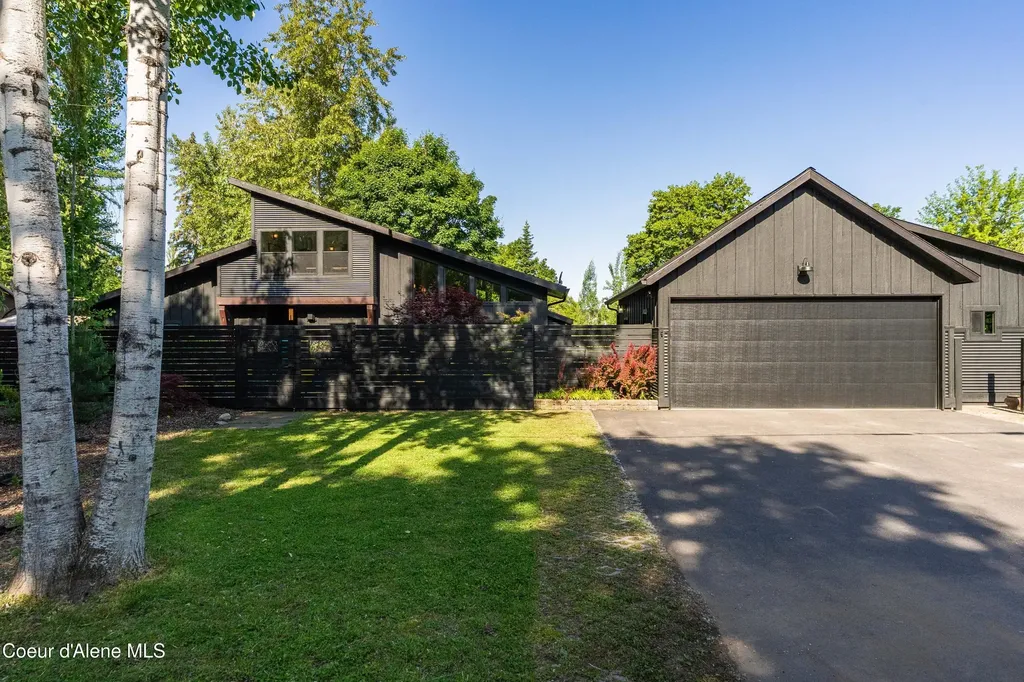 210 3rd Street Dover ID 83825