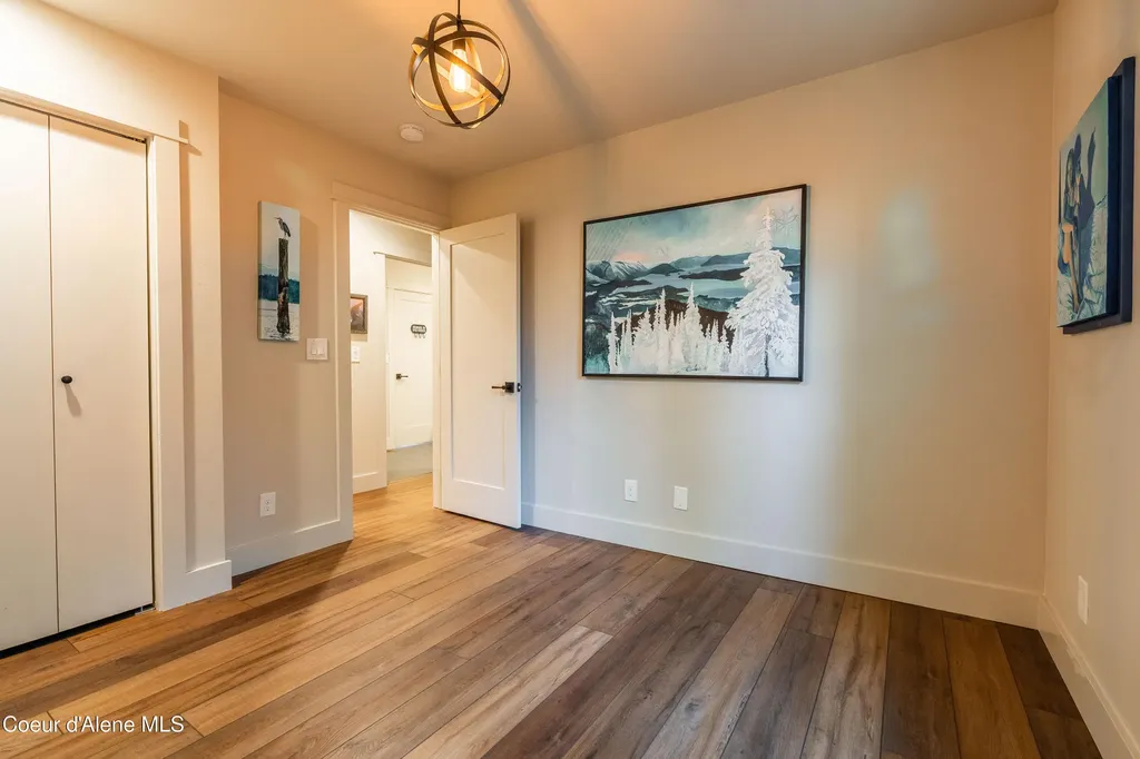 210 3rd Street Dover ID 83825