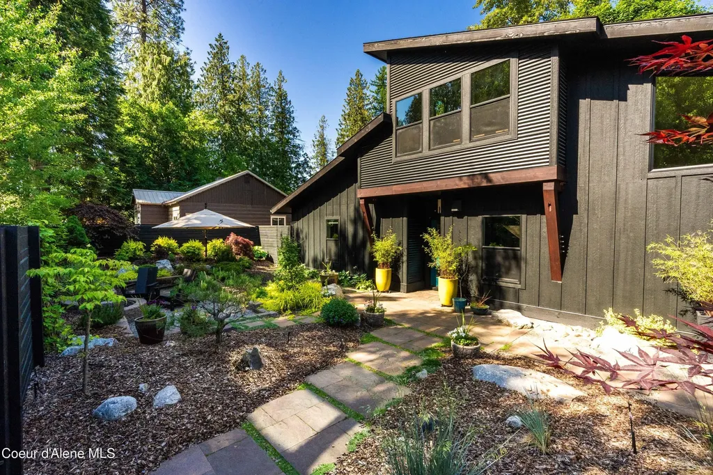 210 3rd Street Dover ID 83825