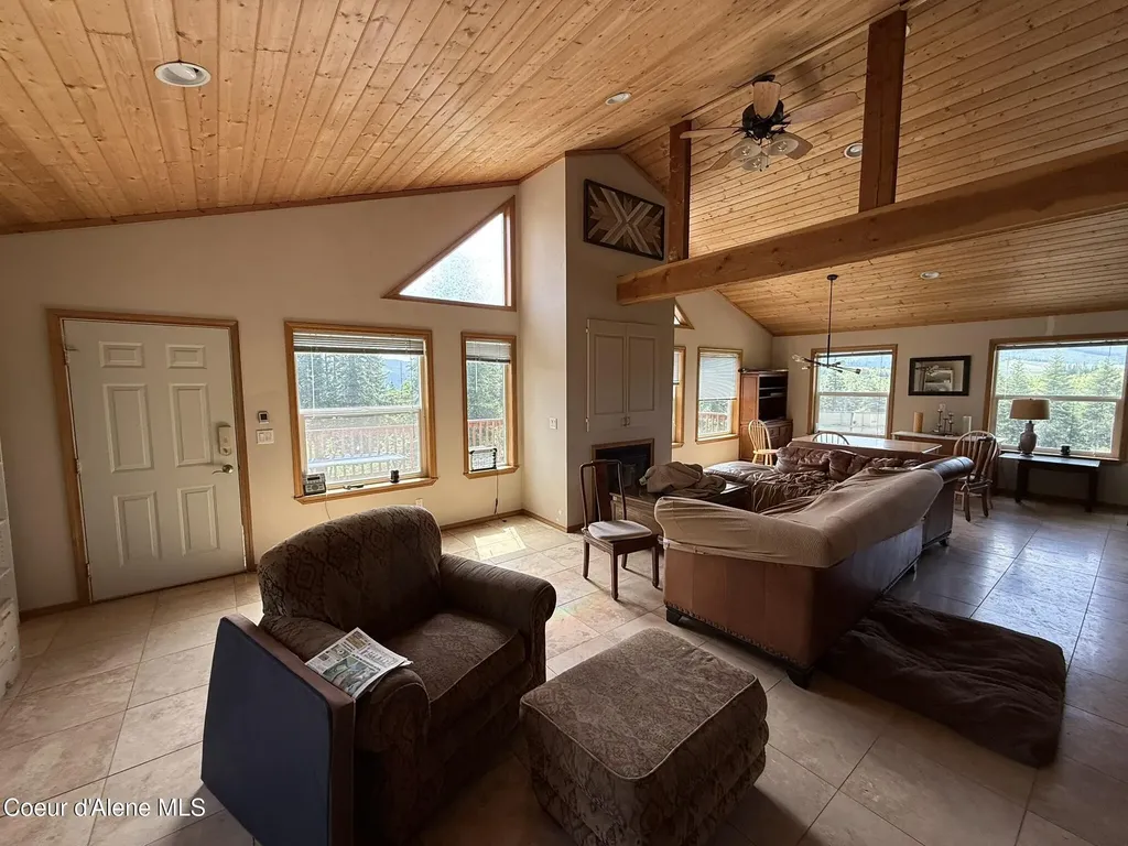 Tbd No Address Per Seller Calder ID 83808
