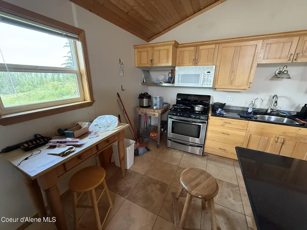Tbd No Address Per Seller Calder ID 83808