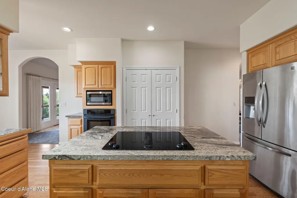 182 Sunnyside Road Sandpoint ID 83864