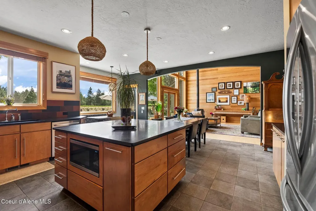 10512 Baldy Mountain Road Sandpoint ID 83864