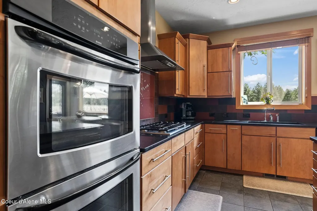 10512 Baldy Mountain Road Sandpoint ID 83864