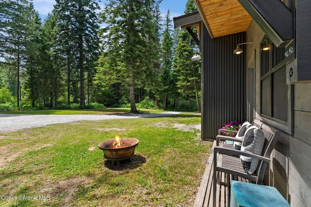 10512 Baldy Mountain Road Sandpoint ID 83864