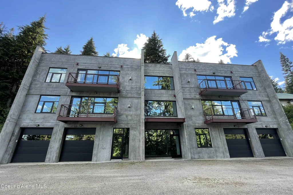 677 Telemark Road Sandpoint ID 83864