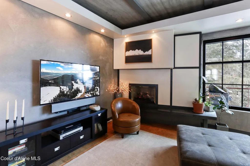 677 Telemark Road Sandpoint ID 83864