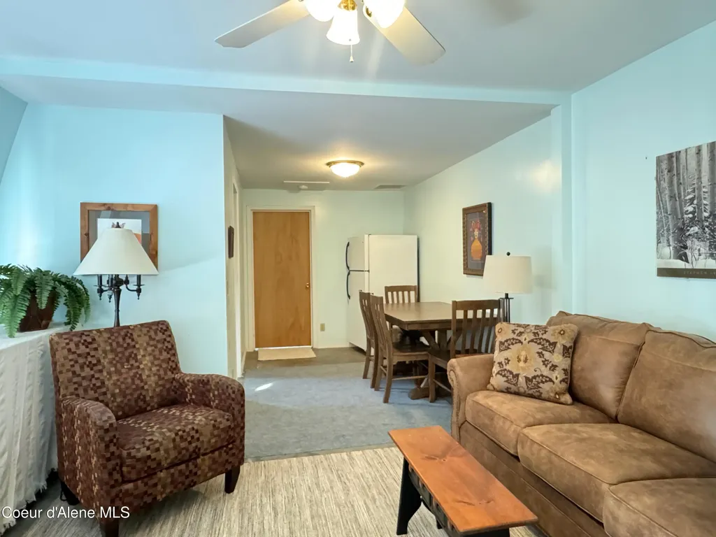 9307 Lakeshore Drive Sagle ID 83860