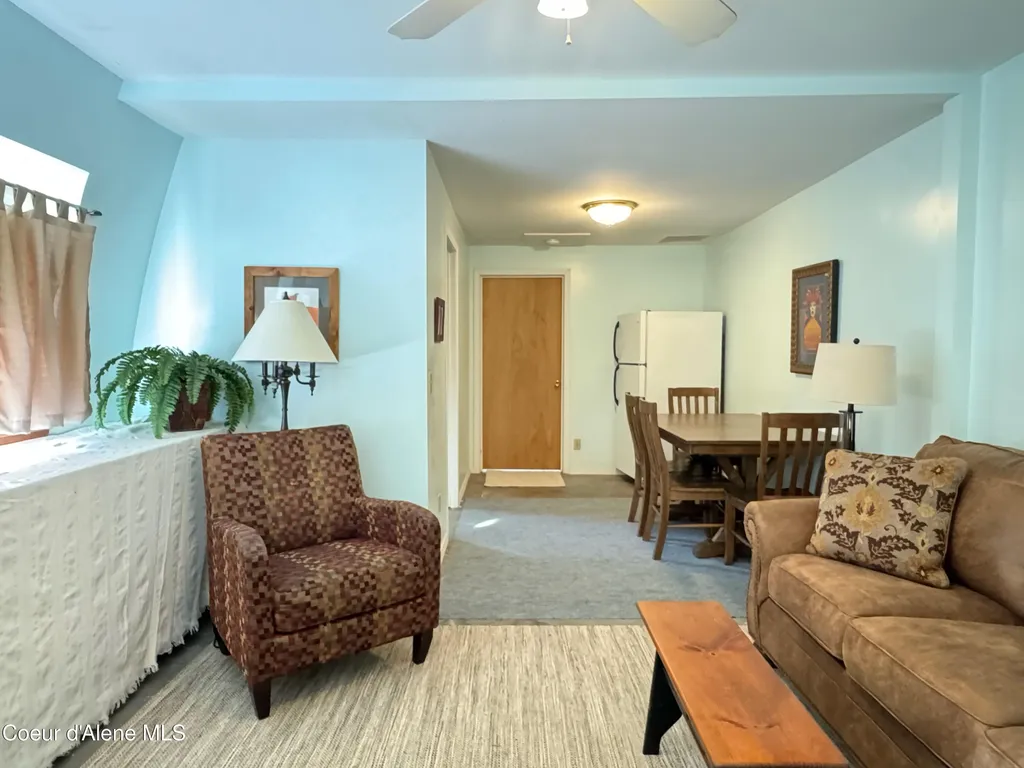 9307 Lakeshore Drive Sagle ID 83860