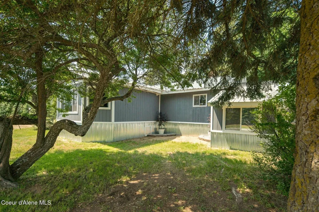 4119 Colburn Culver Sandpoint ID 83864