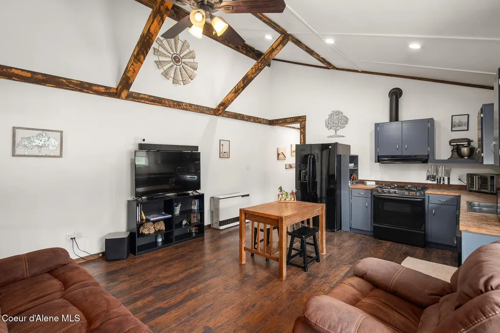 4119 Colburn Culver Sandpoint ID 83864