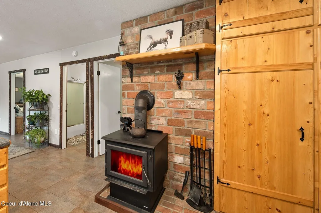 4119 Colburn Culver Sandpoint ID 83864