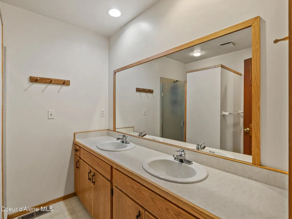 19565 N Goelzer Way Rathdrum ID 83858