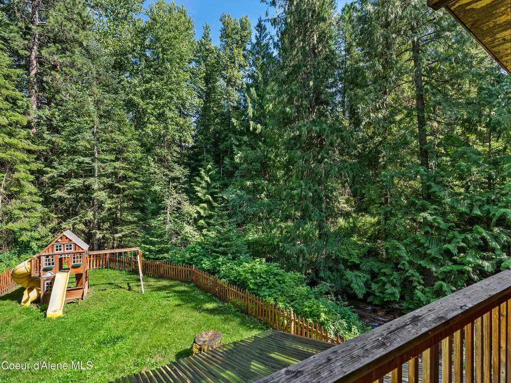 19565 N Goelzer Way Rathdrum ID 83858