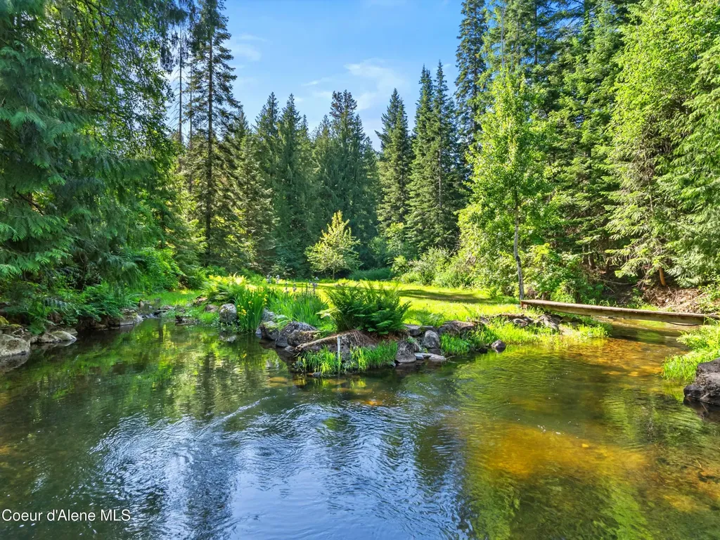 19565 N Goelzer Way Rathdrum ID 83858