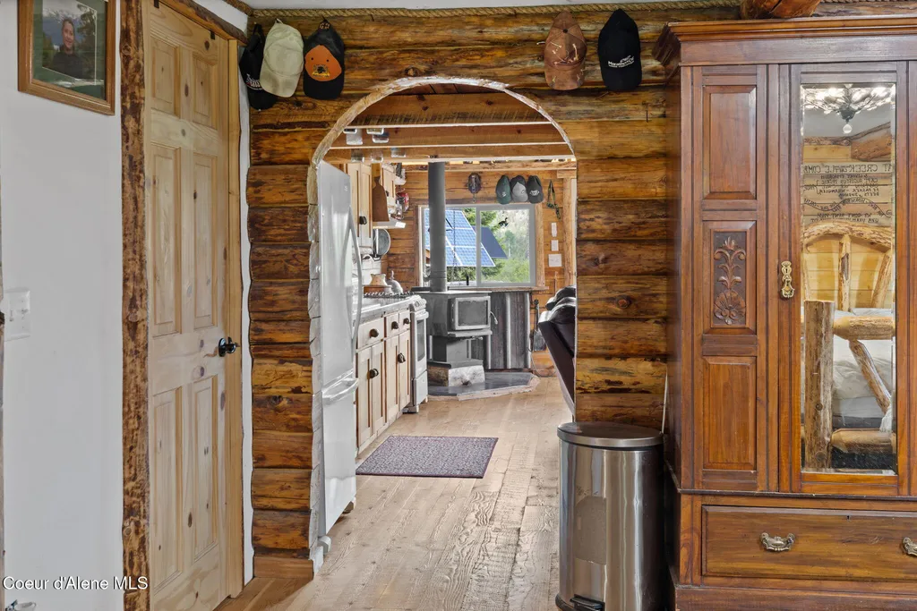 1290 Tanglewood Drive Priest River ID 83856