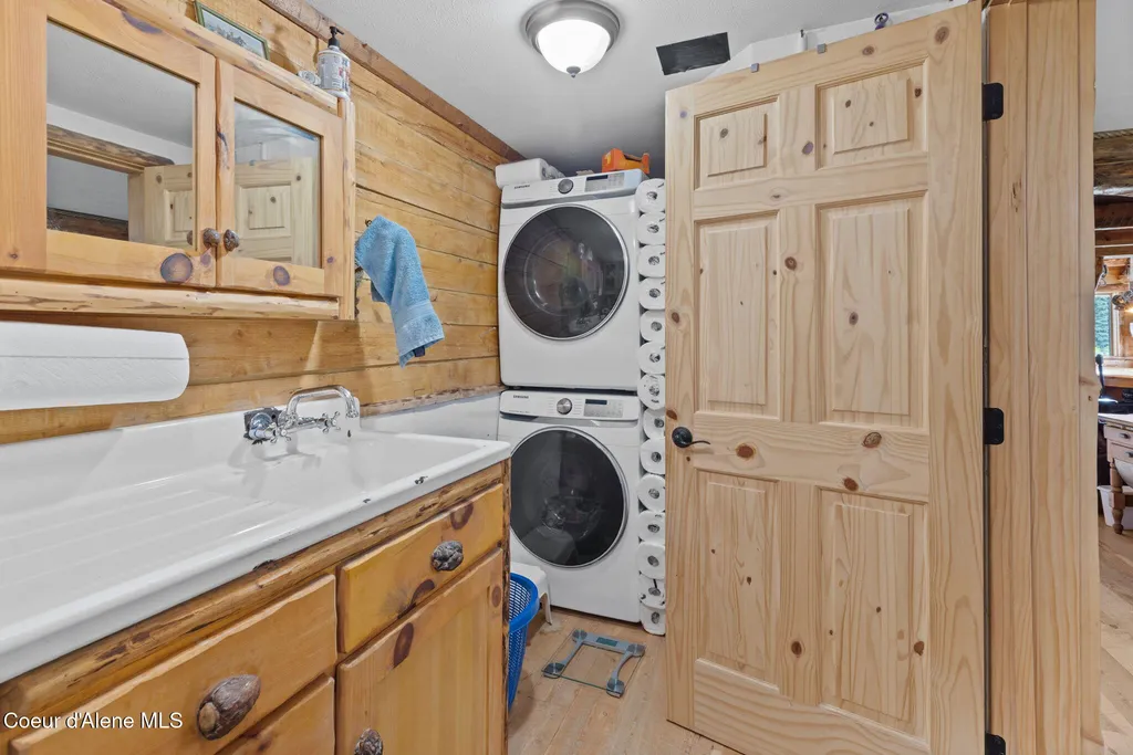 1290 Tanglewood Drive Priest River ID 83856