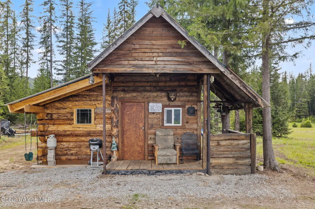 1290 Tanglewood Drive Priest River ID 83856