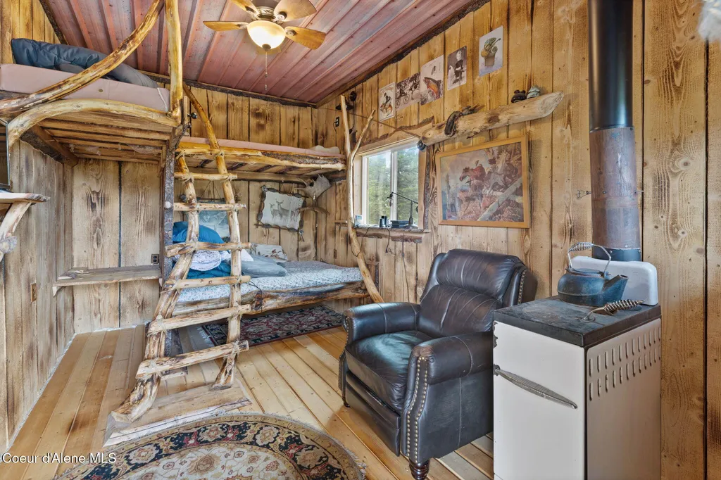 1290 Tanglewood Drive Priest River ID 83856