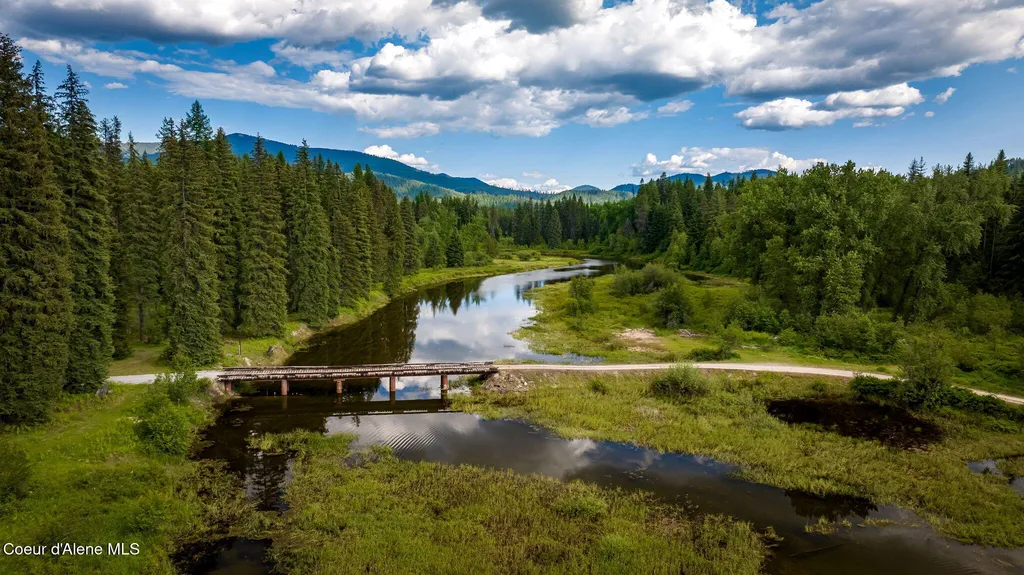 1290 Tanglewood Drive Priest River ID 83856