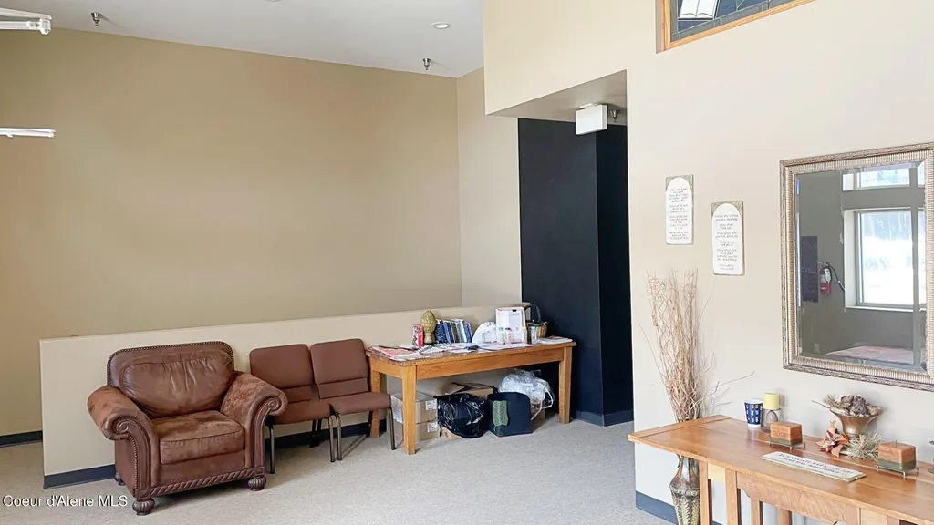 208 N 1st Avenue Sandpoint ID 83864