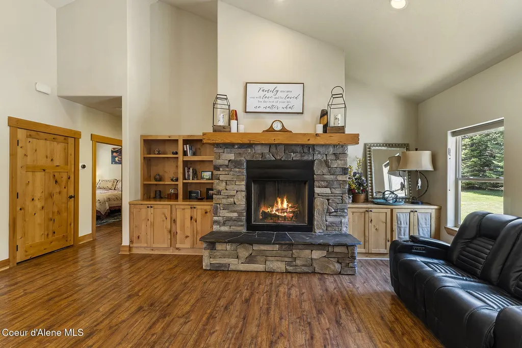25400 N Lantern Hill Road Rathdrum ID 83858