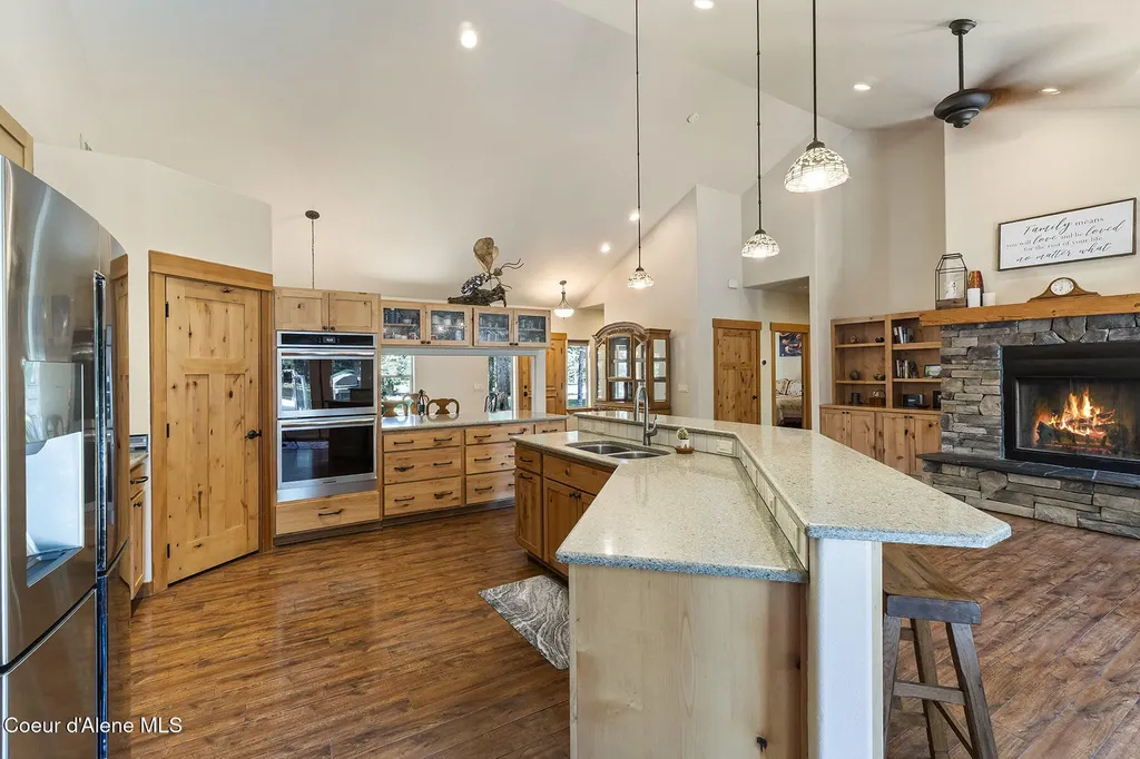 25400 N Lantern Hill Road Rathdrum ID 83858
