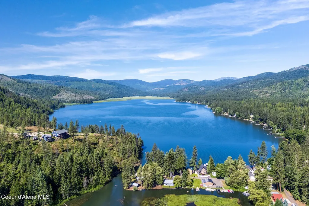25400 N Lantern Hill Road Rathdrum ID 83858