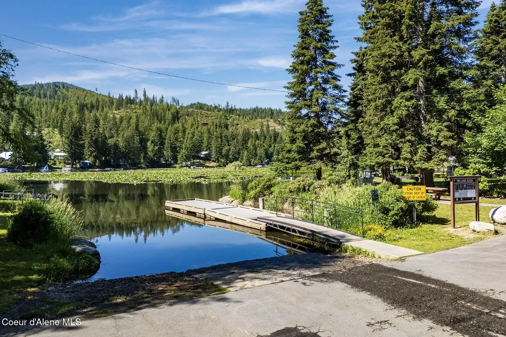 25400 N Lantern Hill Road Rathdrum ID 83858