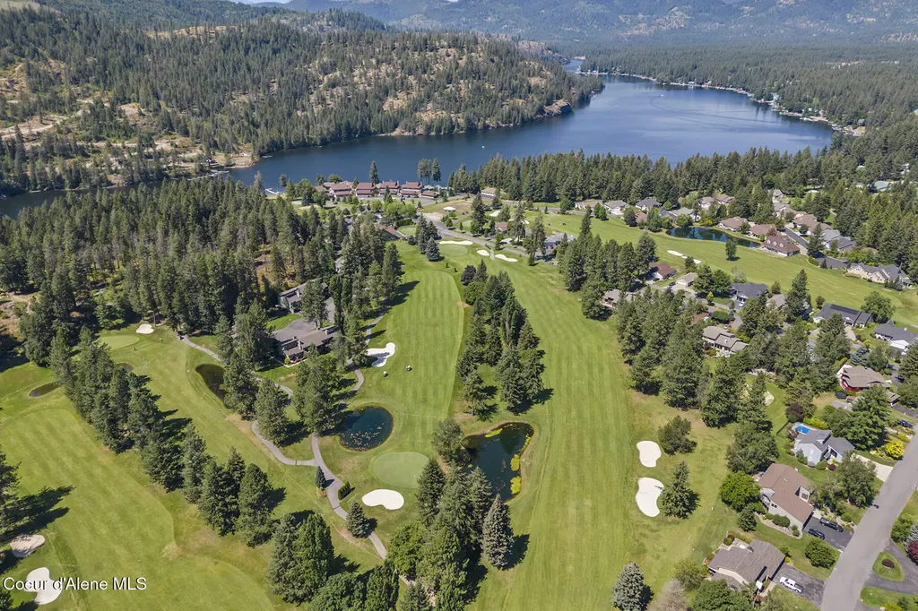 25400 N Lantern Hill Road Rathdrum ID 83858