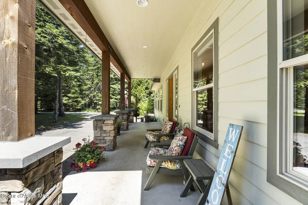 25400 N Lantern Hill Road Rathdrum ID 83858