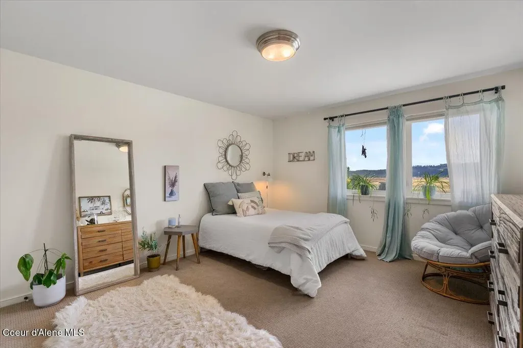 6744 E Greta Avenue Post Falls ID 83854