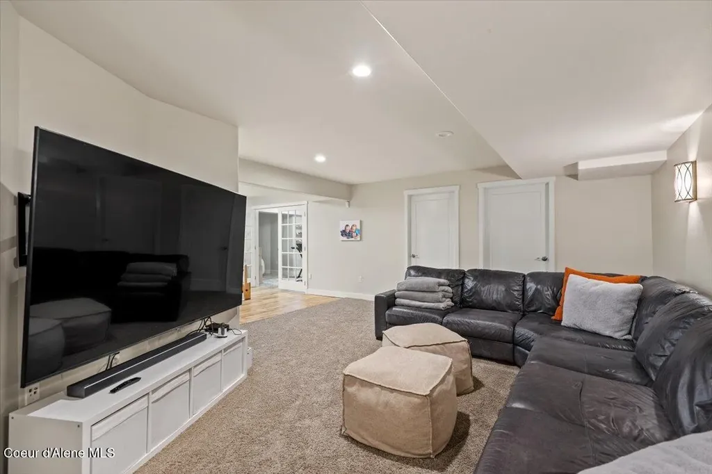 6744 E Greta Avenue Post Falls ID 83854