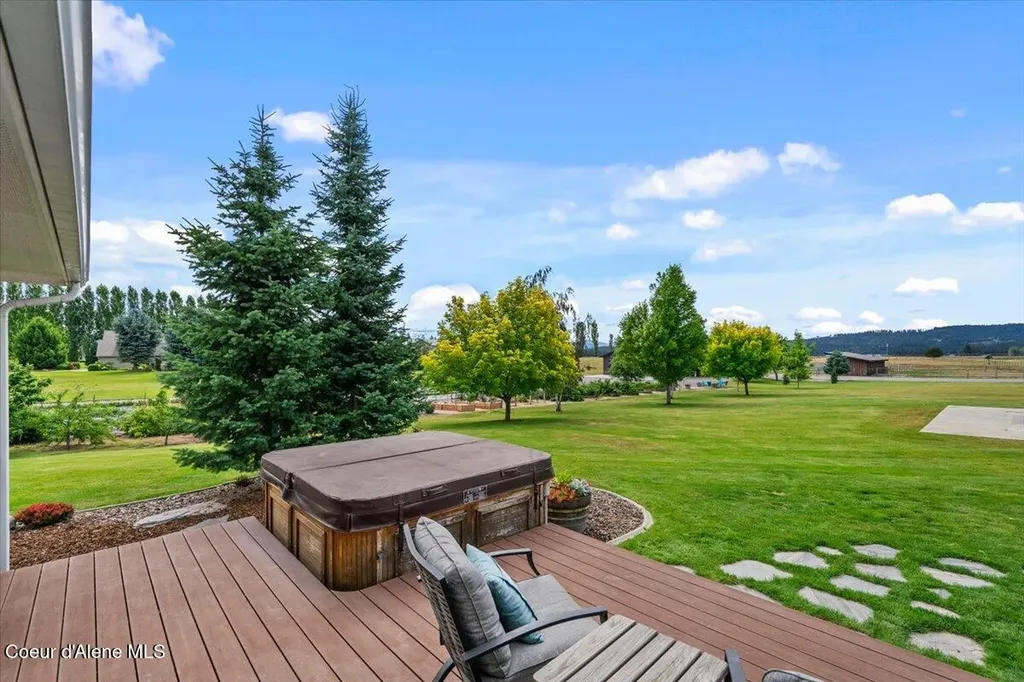 6744 E Greta Avenue Post Falls ID 83854