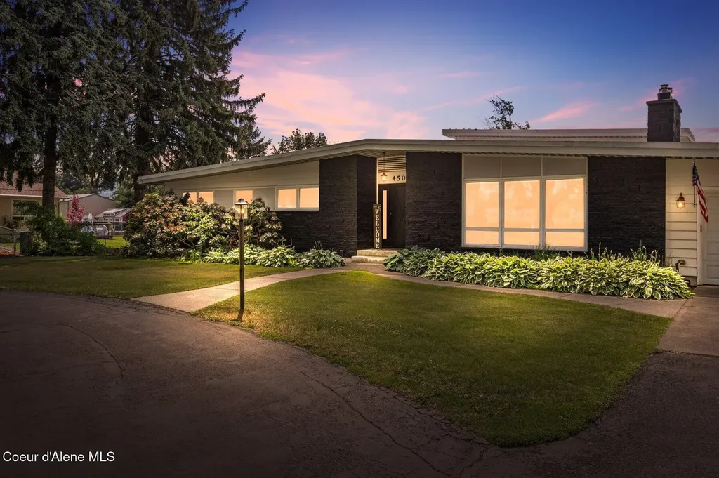 450 E Miles Avenue Hayden ID 83835