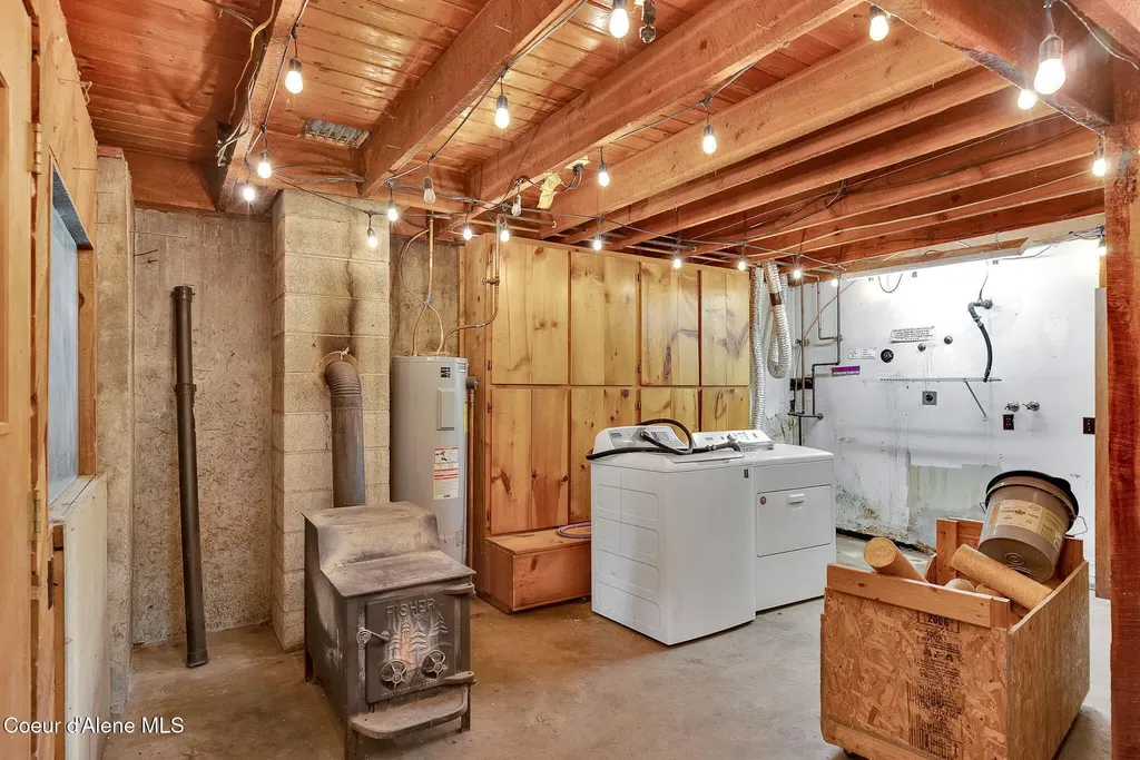 480 Mountain Meadows Road Naples ID 83847