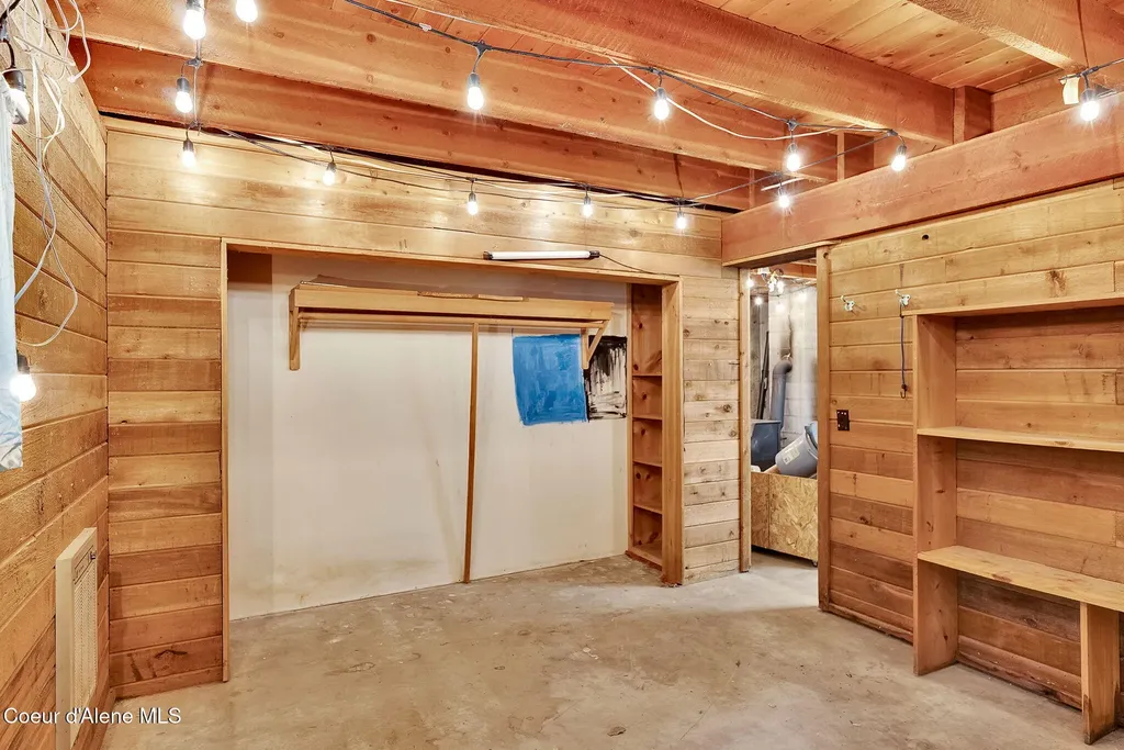 480 Mountain Meadows Road Naples ID 83847