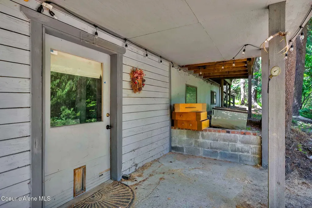 480 Mountain Meadows Road Naples ID 83847