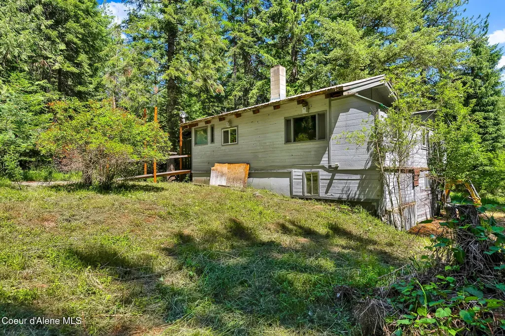 480 Mountain Meadows Road Naples ID 83847