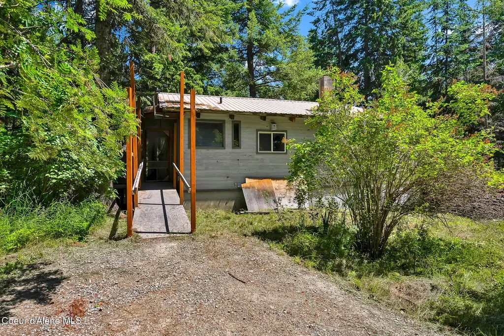 480 Mountain Meadows Road Naples ID 83847