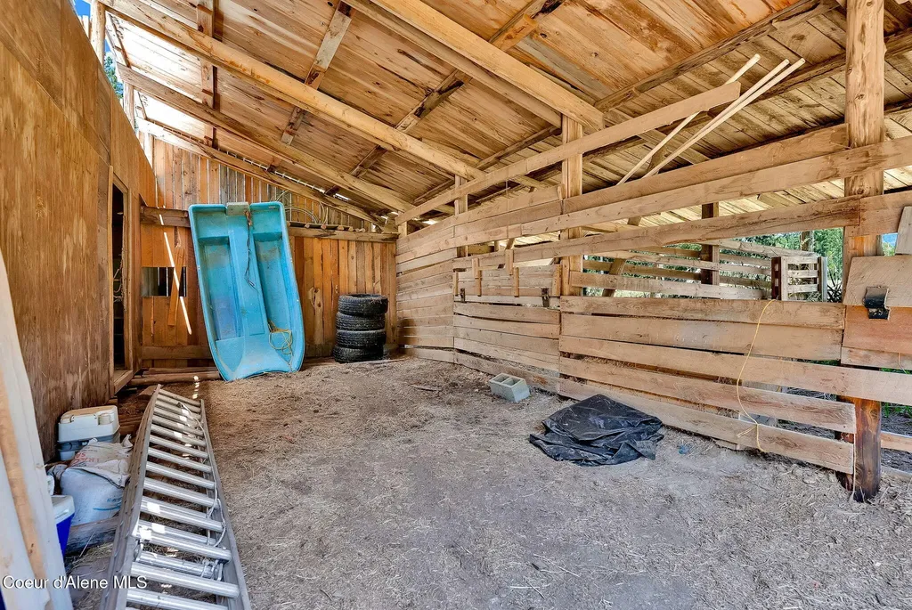 480 Mountain Meadows Road Naples ID 83847
