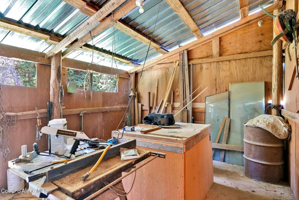 480 Mountain Meadows Road Naples ID 83847