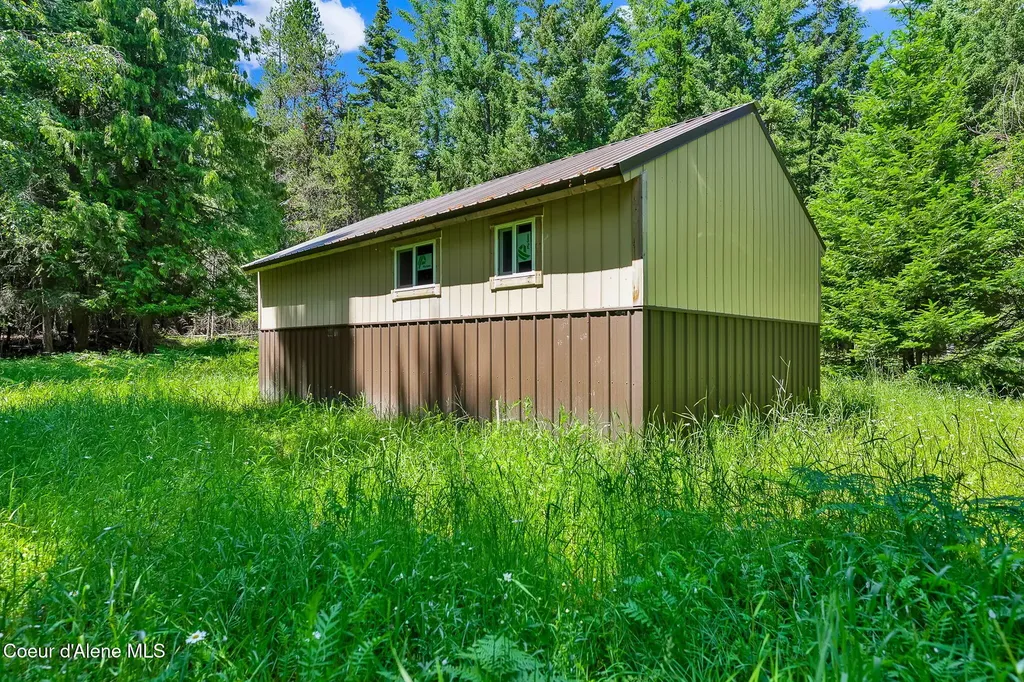 480 Mountain Meadows Road Naples ID 83847