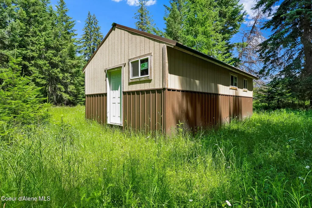 480 Mountain Meadows Road Naples ID 83847