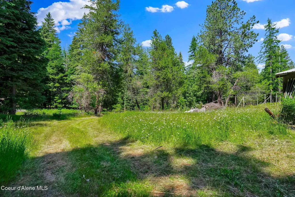 480 Mountain Meadows Road Naples ID 83847