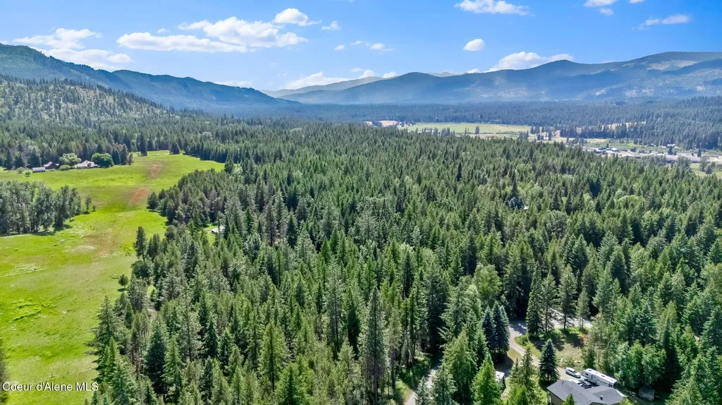 480 Mountain Meadows Road Naples ID 83847
