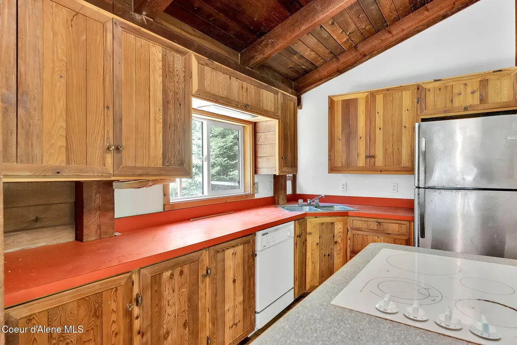 480 Mountain Meadows Road Naples ID 83847